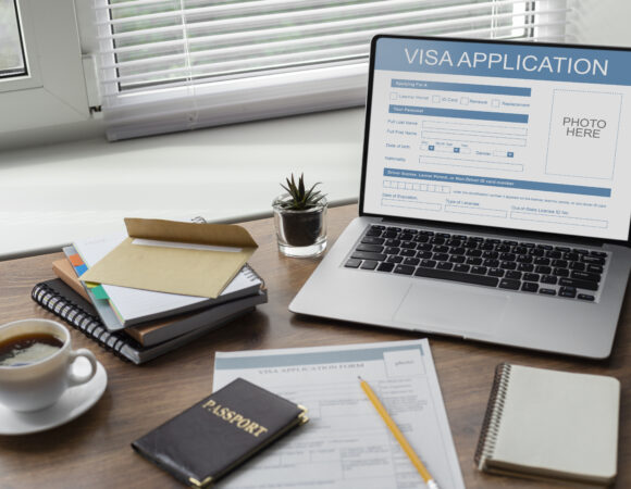 Difference Between UAE Visit Visa and Multiple Entry Visa