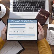 Why Travelers Prefer Airport to Airport Visa Packages in Dubai